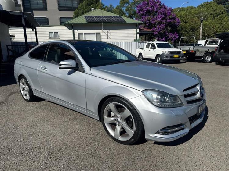 2012 Mercedes-Benz C-Class Coupe C250 BlueEFFICIENCY C204